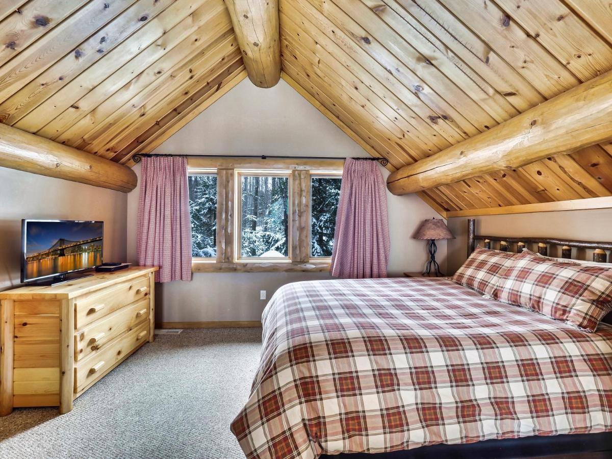 801 Mountain Cabin Boyne Falls Exterior photo